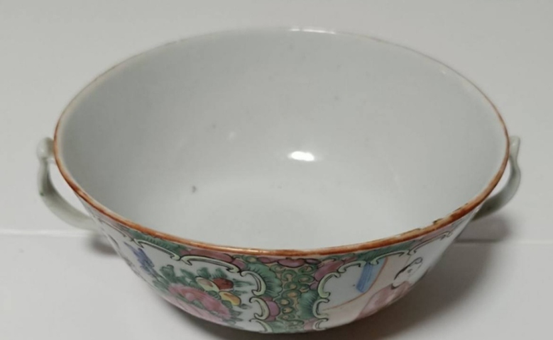 古玩陶瓷清同治廣彩開窗人物故事紋蓋鍋拍賣,當(dāng)前價格2900元