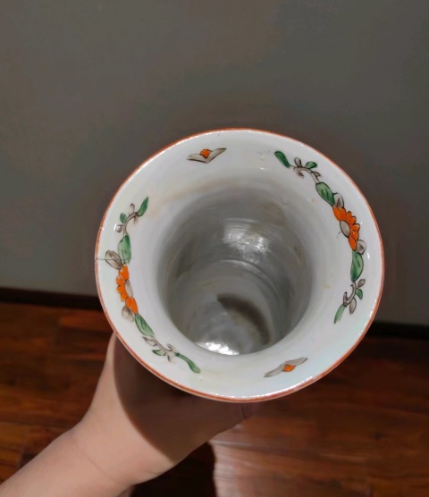 古玩陶瓷民國 墨地粉彩花鳥紋花觚拍賣，當前價格8600元