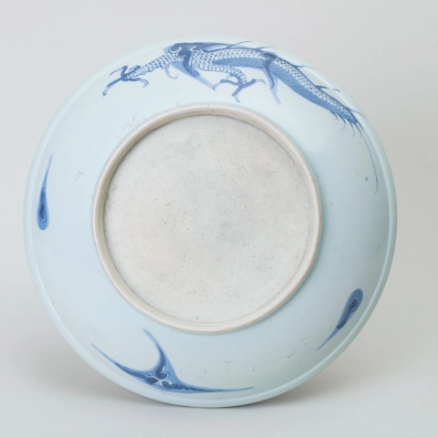 古玩陶瓷清·全品大盤(pán)雍乾過(guò)墻龍紋青花大盤(pán)拍賣(mài),當(dāng)前價(jià)格7000元
