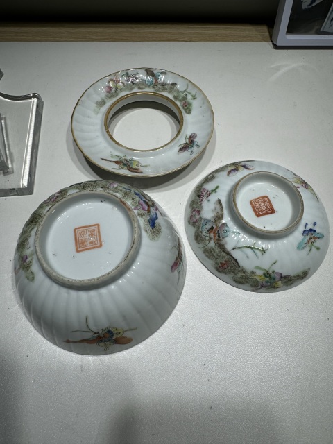 古玩陶瓷光緒·粉彩蝶戀花紋蓋碗拍賣，當前價格2980元