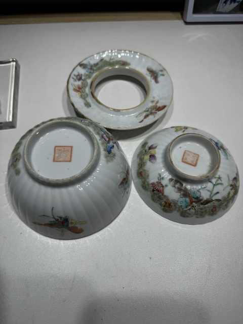 古玩陶瓷粉彩蝶戀花紋蓋碗拍賣,當前價格2980元