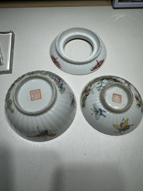 古玩陶瓷粉彩蝶戀花紋蓋碗拍賣,當前價格2980元