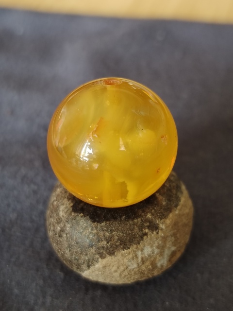 古玩玉器天然金絞蜜蠟珠拍賣,當前價格666元