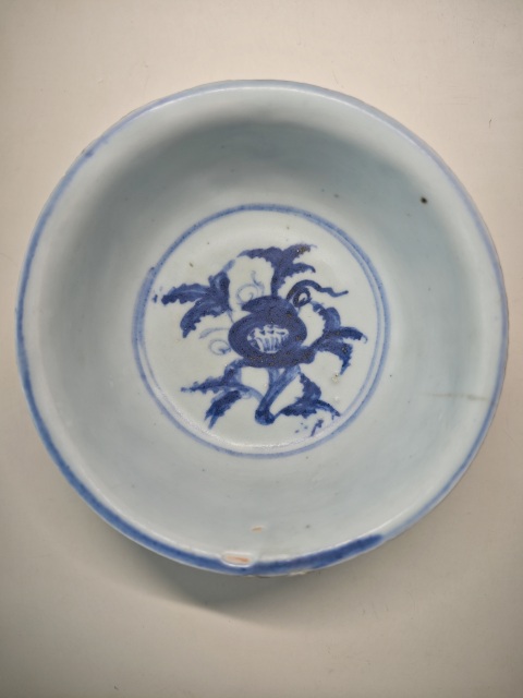 古玩陶瓷明空白期青花秋葵紋茶碗拍賣,當前價格4567元
