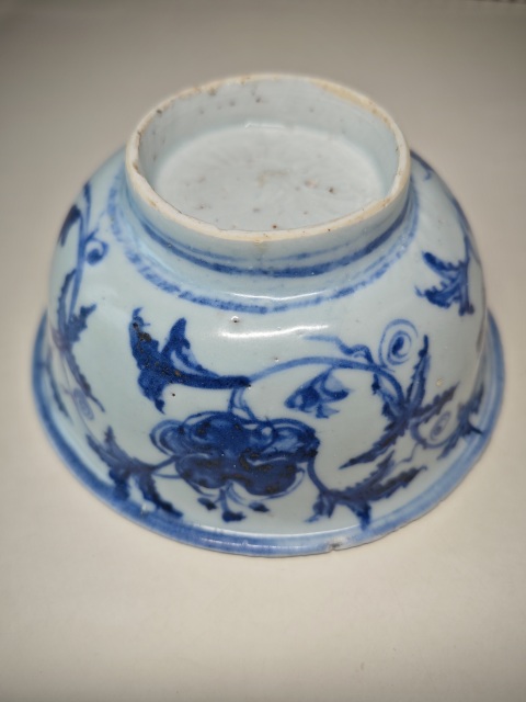 古玩陶瓷明空白期青花秋葵紋茶碗拍賣,當前價格4567元