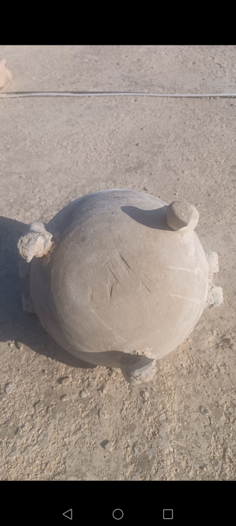 古玩陶瓷戰國～灰陶三足鼎【館藏品】拍賣，當前價格588元