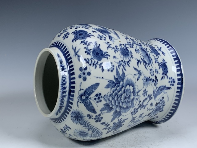 古玩陶瓷清晚期·青花花鳥紋罐拍賣，當前價格4680元