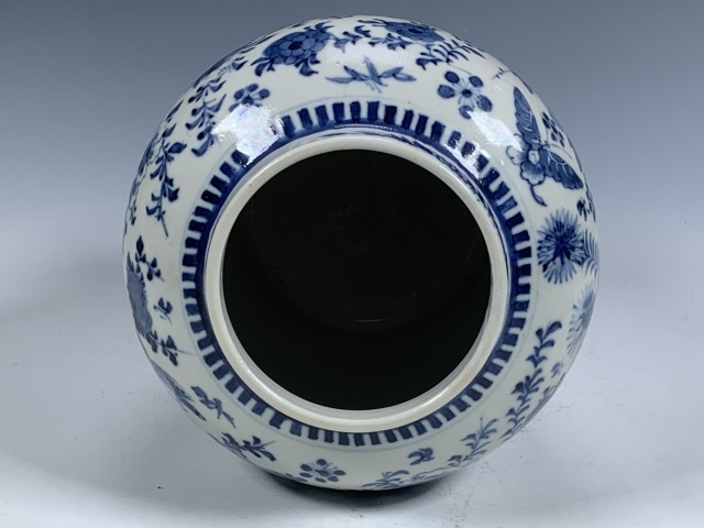 古玩陶瓷清晚期·青花花鳥紋罐拍賣，當前價格4680元