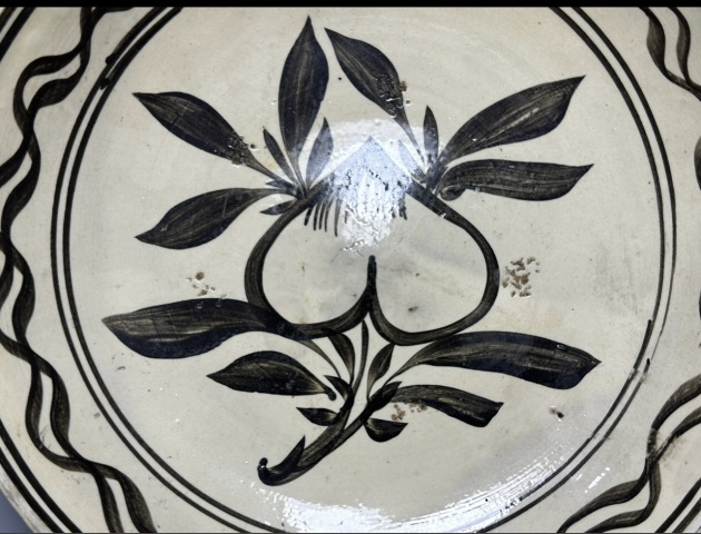 古玩陶瓷元代磁州窯白地黑花折枝桃紋盤（一流畫工）拍賣，當前價格1200元