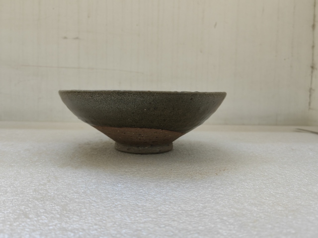 古玩陶瓷元代褐釉碗拍賣,當前價格680元
