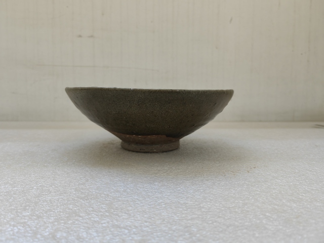 古玩陶瓷元代褐釉碗拍賣,當前價格680元