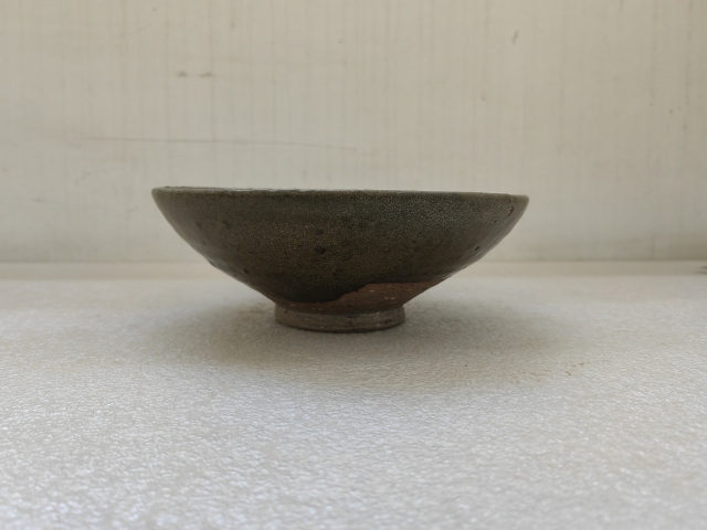 古玩陶瓷元代褐釉碗拍賣,當前價格680元