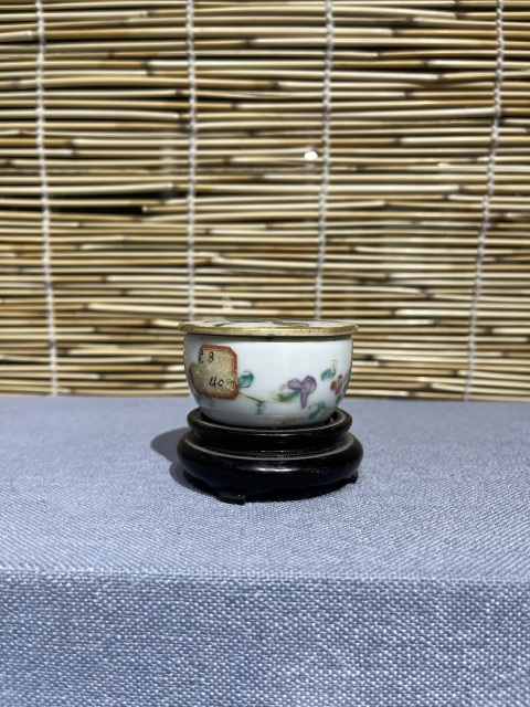 古玩陶瓷粉彩小蓋盒拍賣，當前價格1500元