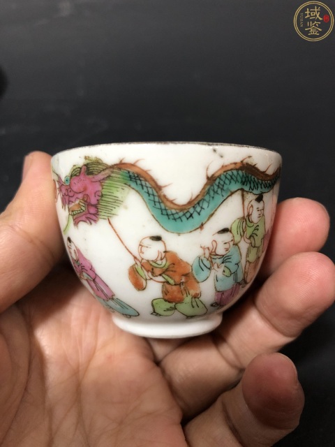 古玩陶瓷清.粉彩百子鬧龍舟蓋盅拍賣,當前價格10000元