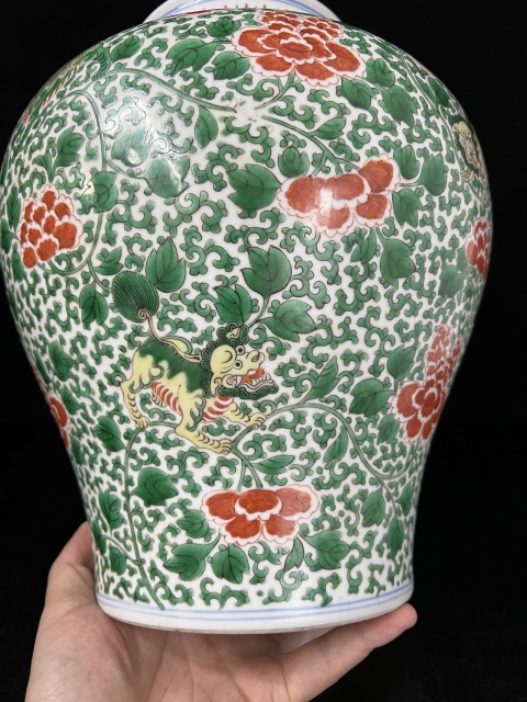 古玩陶瓷五彩花卉獅子紋罐拍賣，當前價格18800元