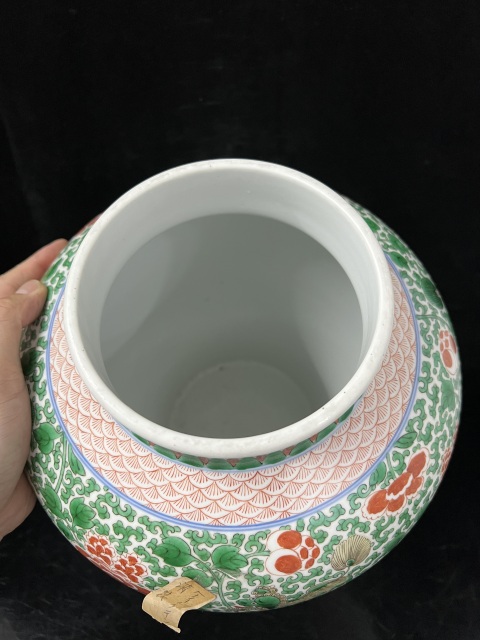 古玩陶瓷五彩花卉獅子紋罐拍賣，當前價格18800元