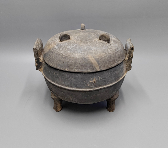 古玩陶瓷戰(zhàn)漢三足雙耳弦紋陶鼎【附證書】拍賣,當前價格6000元