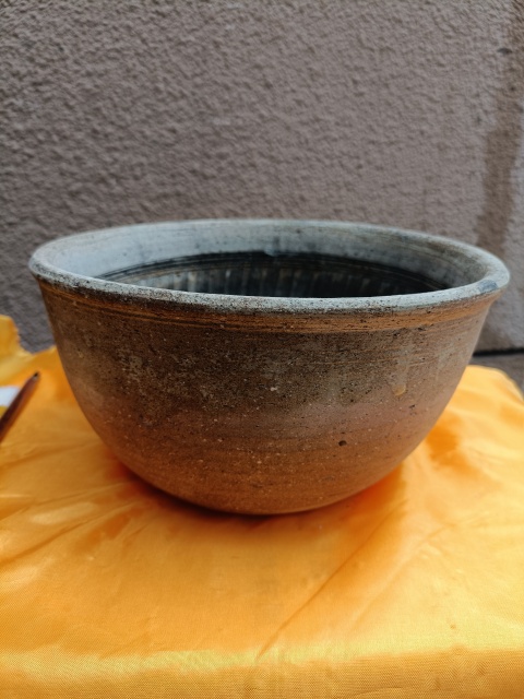 古玩陶瓷(館藏級)三國兩晉南北朝青瓷大碾缽拍賣,當前價格2800元