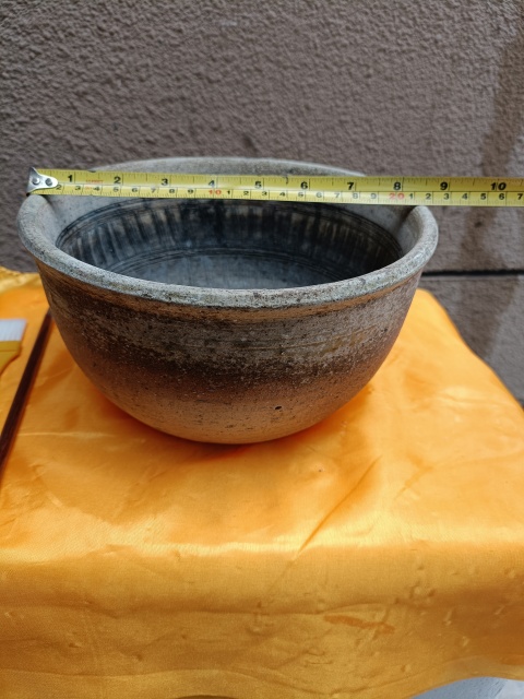 古玩陶瓷(館藏級)三國兩晉南北朝青瓷大碾缽拍賣,當前價格2800元