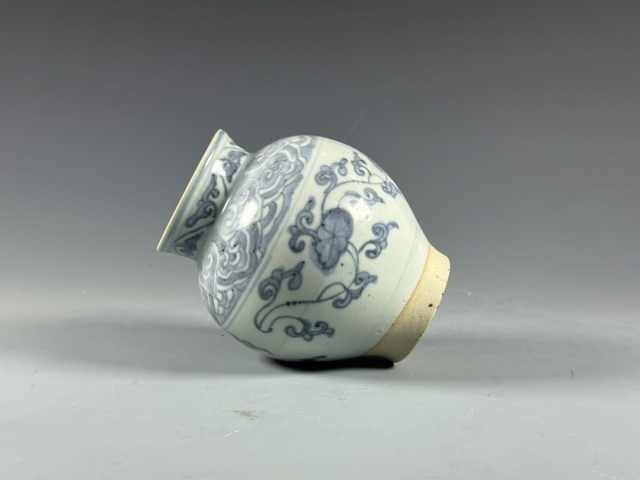 古玩陶瓷明中晚期青花花卉紋罐拍賣,當前價格9800元