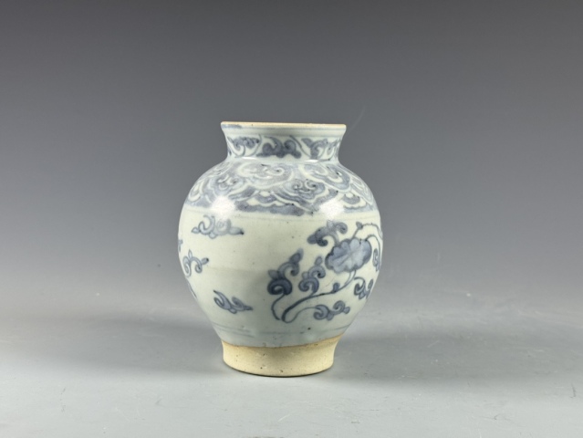 古玩陶瓷明中晚期青花花卉紋罐拍賣,當前價格9800元