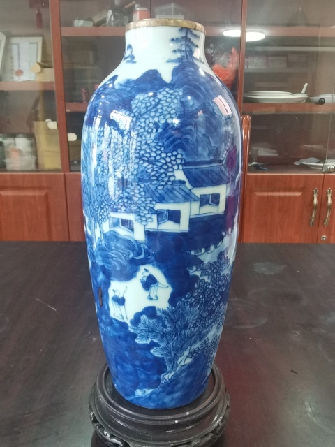 古玩陶瓷青花山水瓶拍賣,當(dāng)前價格5500元