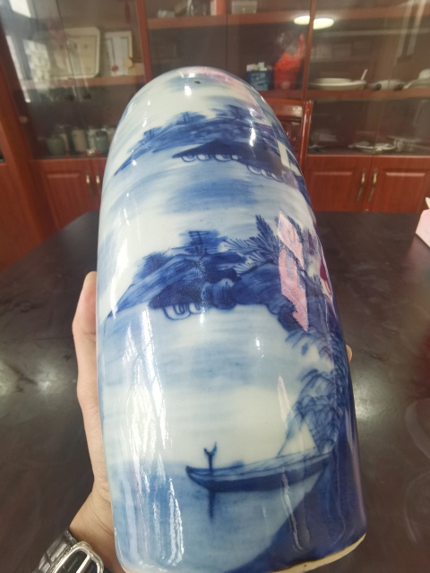 古玩陶瓷青花山水瓶拍賣,當(dāng)前價格5500元