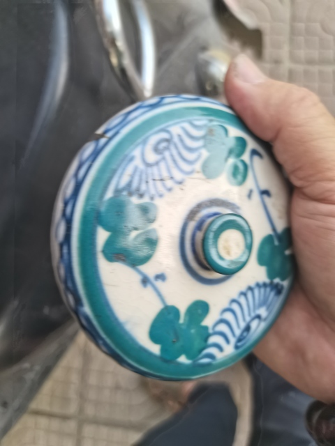 古玩陶瓷青花綠彩花卉紋蓋盒拍賣,當前價格366元