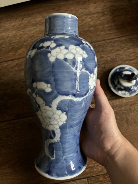 古玩陶瓷雞腿蓋瓶拍賣,當前價格2580元