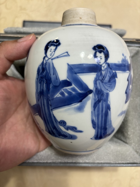 古玩陶瓷清康熙青花四美圖人物罐拍賣,當(dāng)前價格28000元