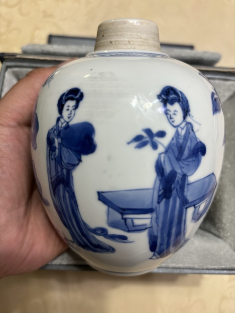古玩陶瓷清康熙青花四美圖人物罐拍賣,當(dāng)前價格28000元