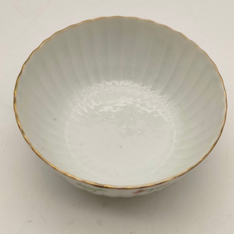 古玩陶瓷清同治 粉彩飛黃騰達瓜棱花口碗拍賣，當前價格2000元
