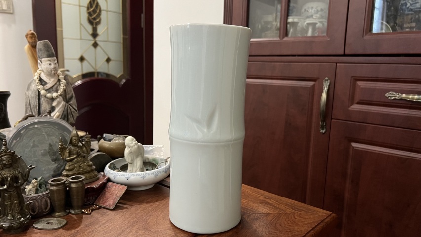古玩陶瓷民國竹節型筆筒拍賣，當前價格999元