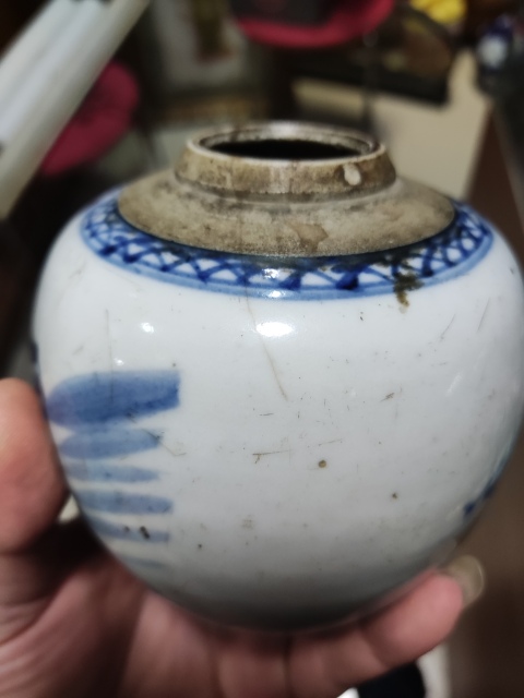 古玩陶瓷清中期人物紋青花罐拍賣，當(dāng)前價格1888元