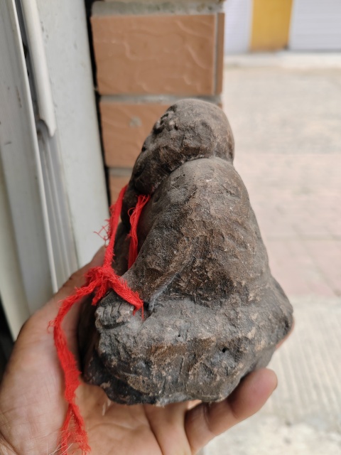 古玩雜項(xiàng)清代石猴拍賣,當(dāng)前價(jià)格1999元