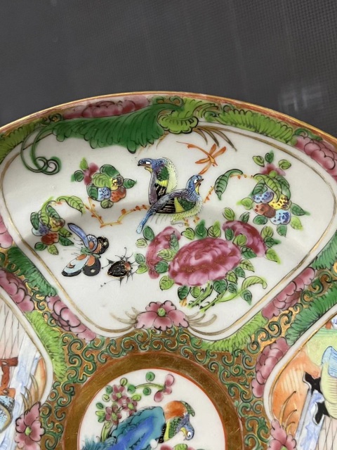 古玩陶瓷晚清.花鳥人物故事廣彩折沿盤拍賣，當(dāng)前價格258元