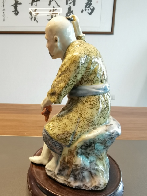 古玩陶瓷大名家超細路粉彩打漁翁人物造像拍賣,當前價格1200元