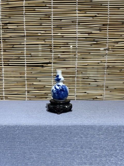 古玩陶瓷鼻煙壺拍賣，當(dāng)前價(jià)格3800元