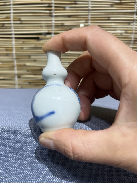 古玩陶瓷鼻煙壺拍賣，當(dāng)前價(jià)格3800元