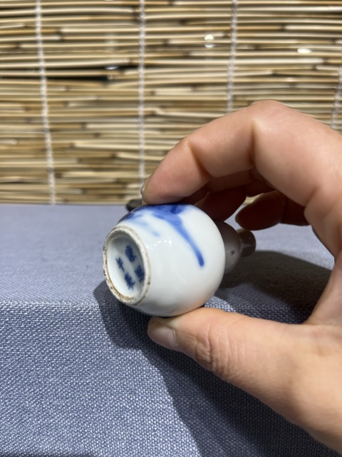 古玩陶瓷鼻煙壺拍賣，當(dāng)前價(jià)格3800元