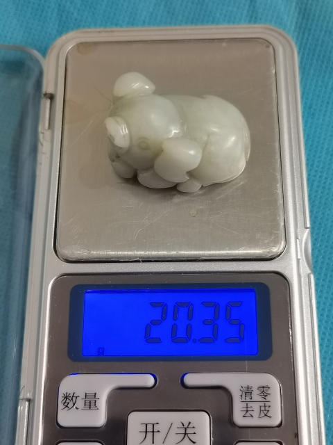 古玩玉器和田玉豬拍賣，當前價格666元