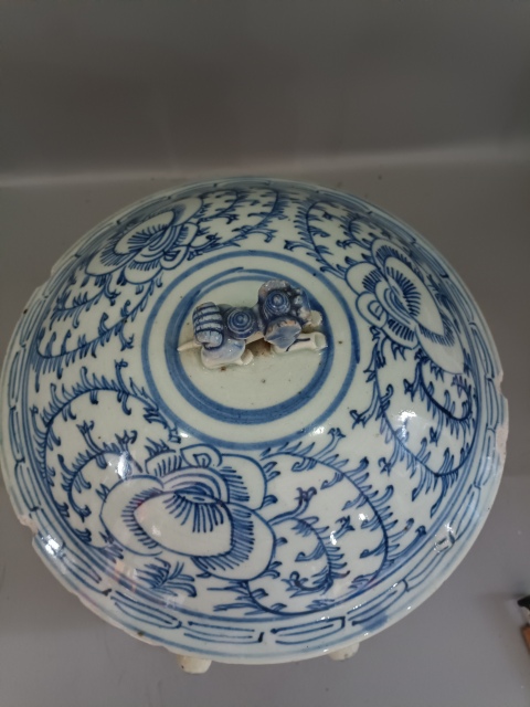 古玩陶瓷青花特大號纏蓮粥罐拍賣，當前價格388元