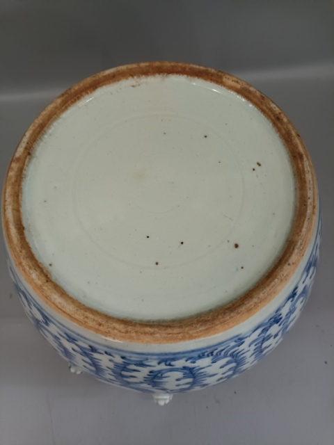 古玩陶瓷青花特大號纏蓮粥罐拍賣，當前價格388元