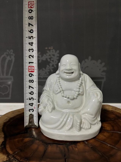 古玩陶瓷民國時期德化窯白釉彌勒佛像拍賣,當前價格550元