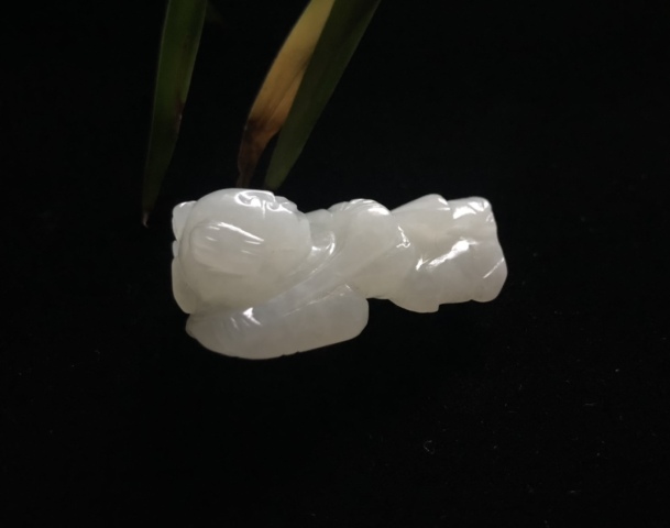 古玩玉器清代羊脂級別和田白玉雕童子拍賣，當前價格28000元