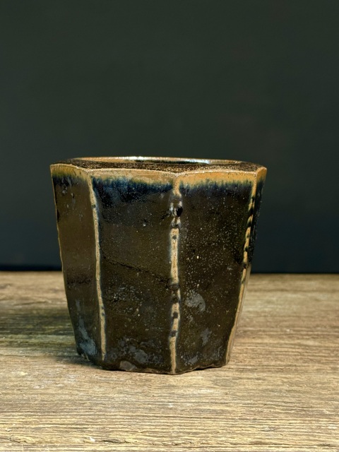 古玩陶瓷文房筆筒拍賣，當前價格588元