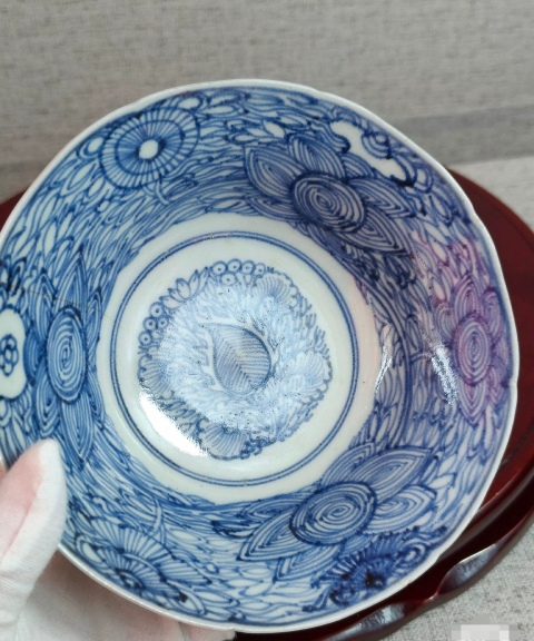 古玩陶瓷清雍正線描青花八寶紋花口碗拍賣,當前價格1280元