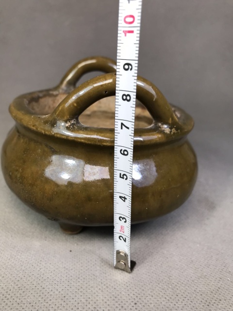 古玩陶瓷晚清黃鱔釉橋耳三足香爐拍賣，當前價格0元