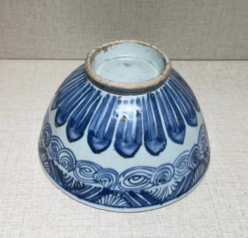 古玩陶瓷明末清初青花線描花卉雞心碗拍賣,當(dāng)前價(jià)格1360元