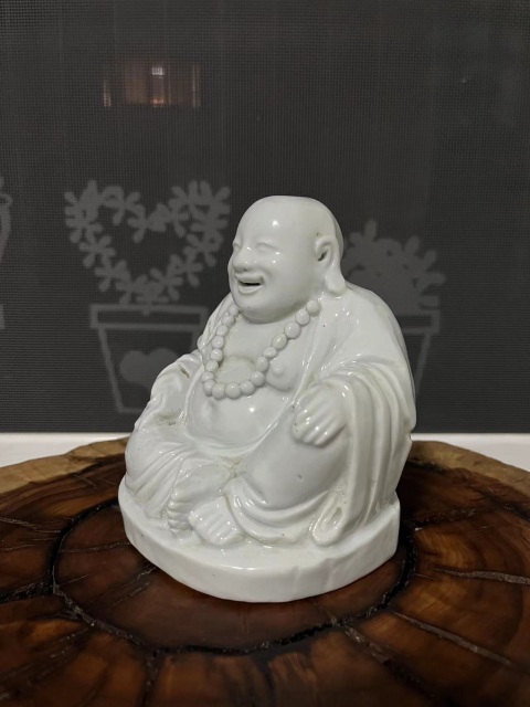 古玩陶瓷民國時期德化窯白釉彌勒佛像拍賣，當前價格650元